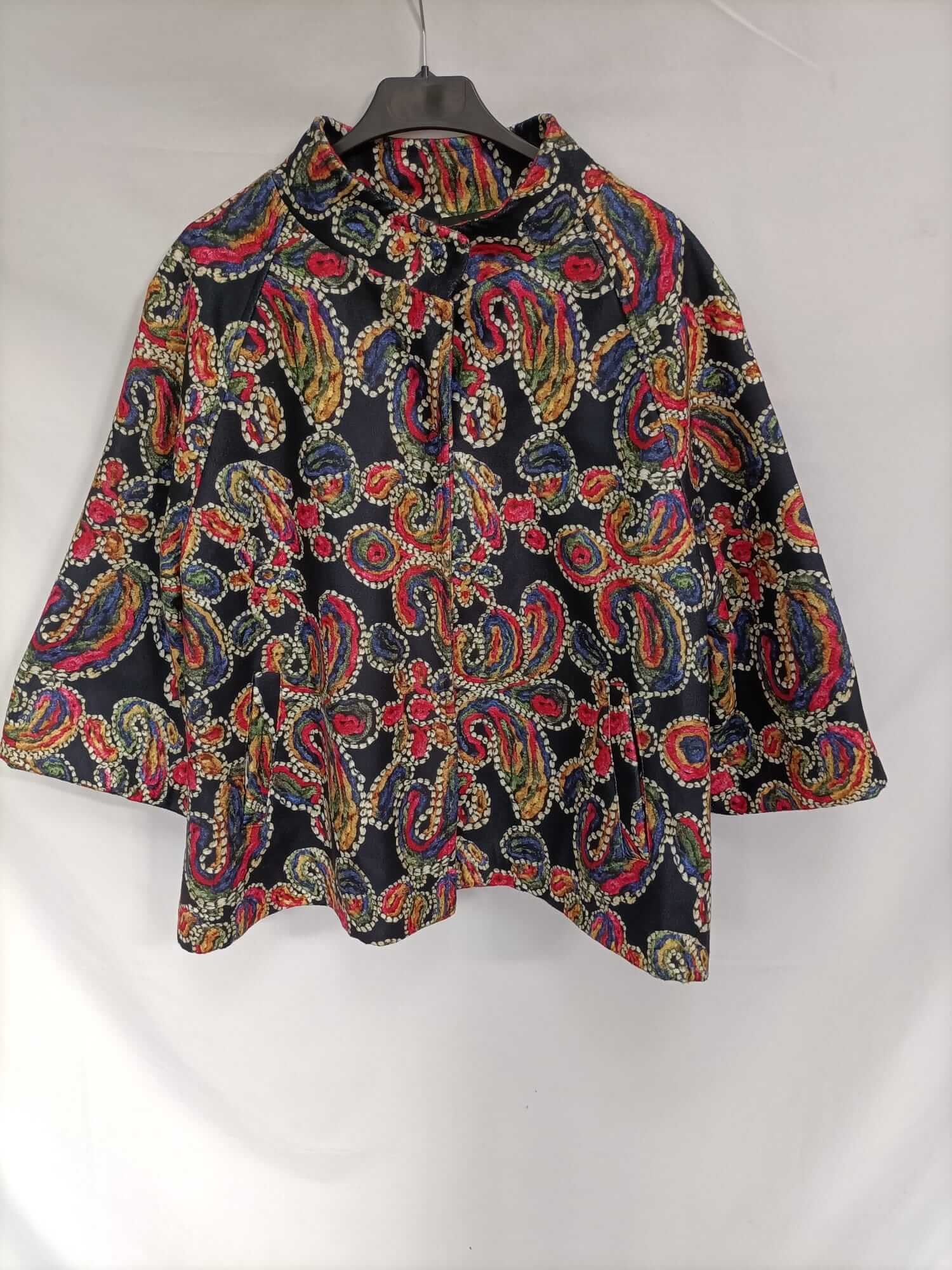 OTRAS. Abrigo negro amebas colores T.xl