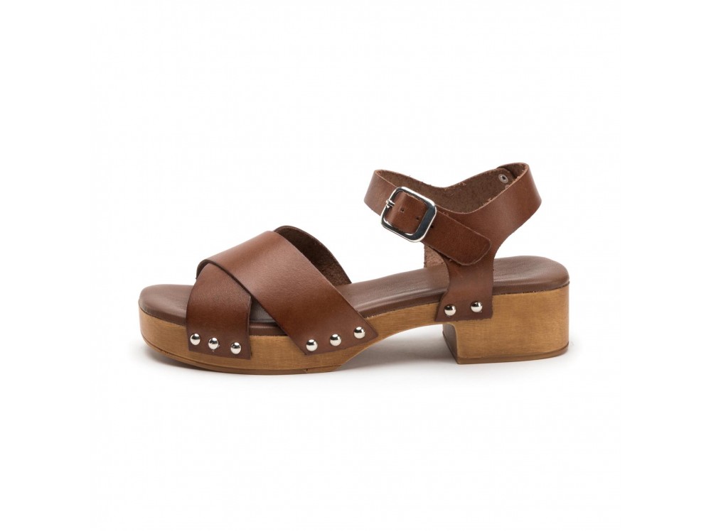 Sandalia cuero con dos tiras y hebilla 7321 Pepa & Cris