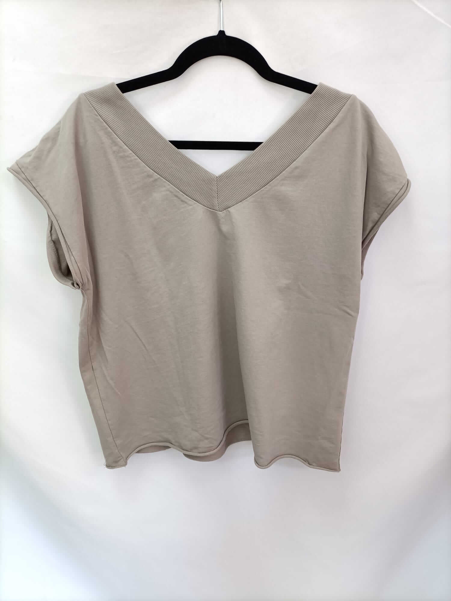 OTRAS. Camiseta beige topo TU (L)