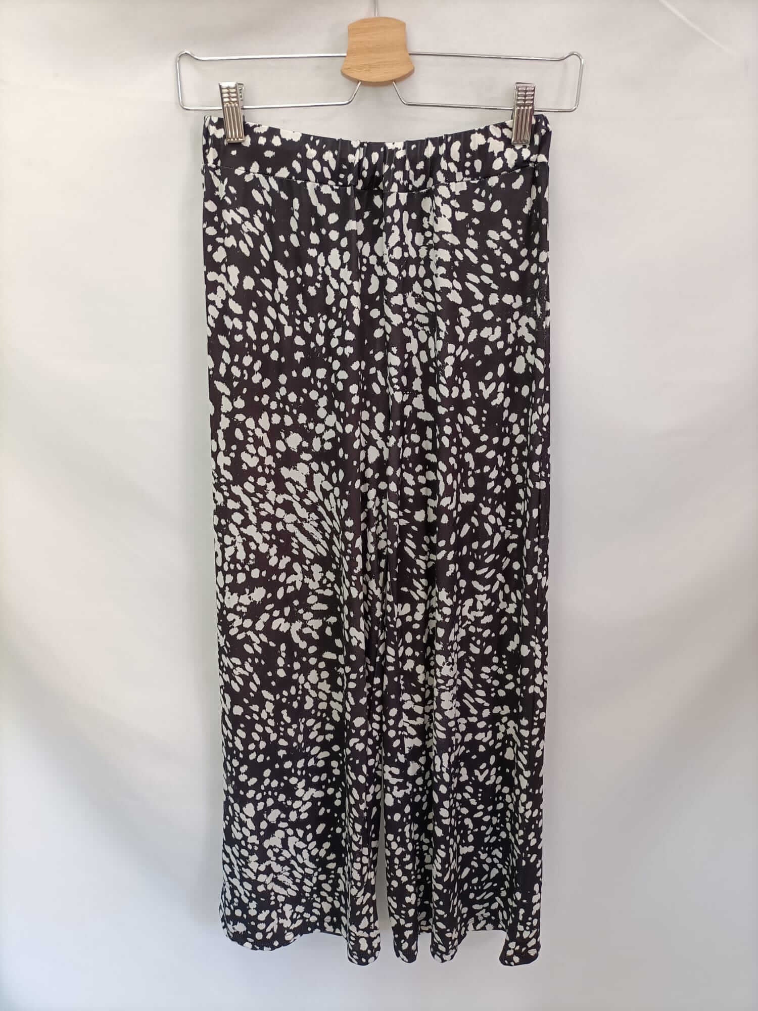 PINPON LILI. Pantalón culotte negro y blanco Tu (m/l)