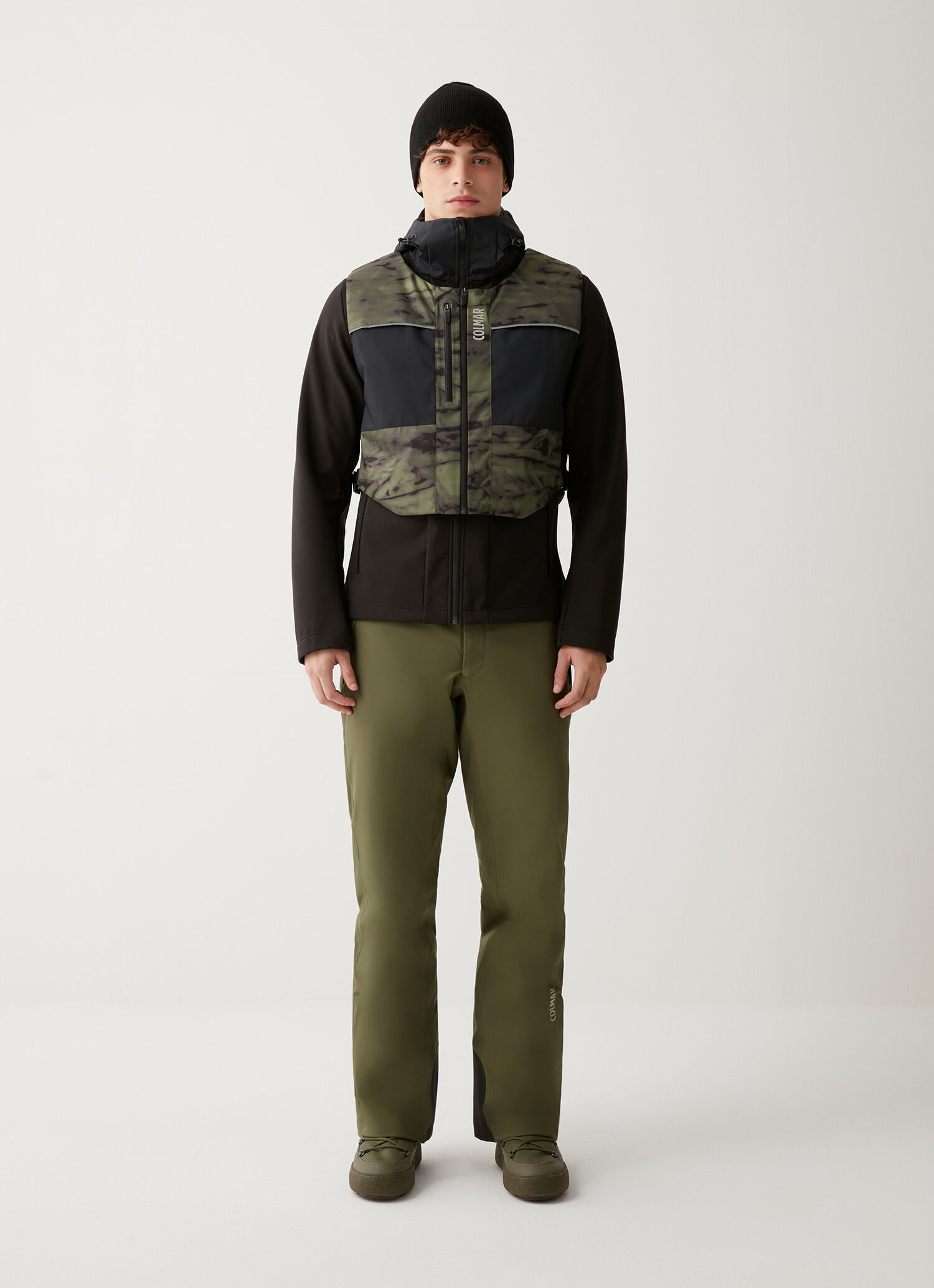 Chaleco de tejido elástico con estampado de camuflaje