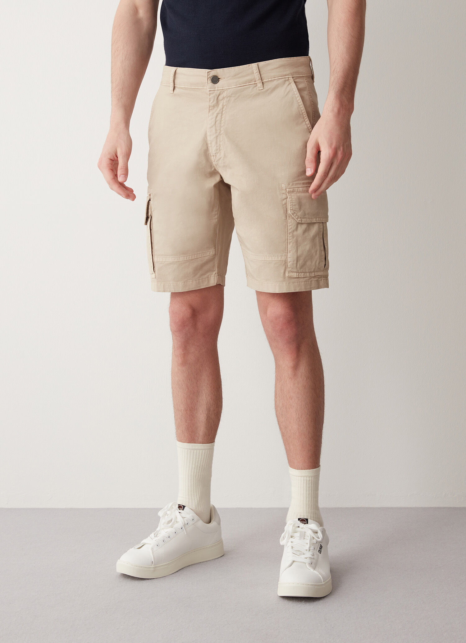 Pantalón corto de algodón con bolsillos