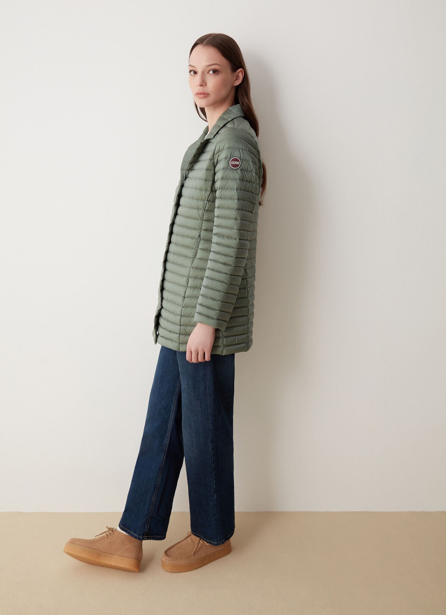 Blazer largo acolchado con cuello con solapas