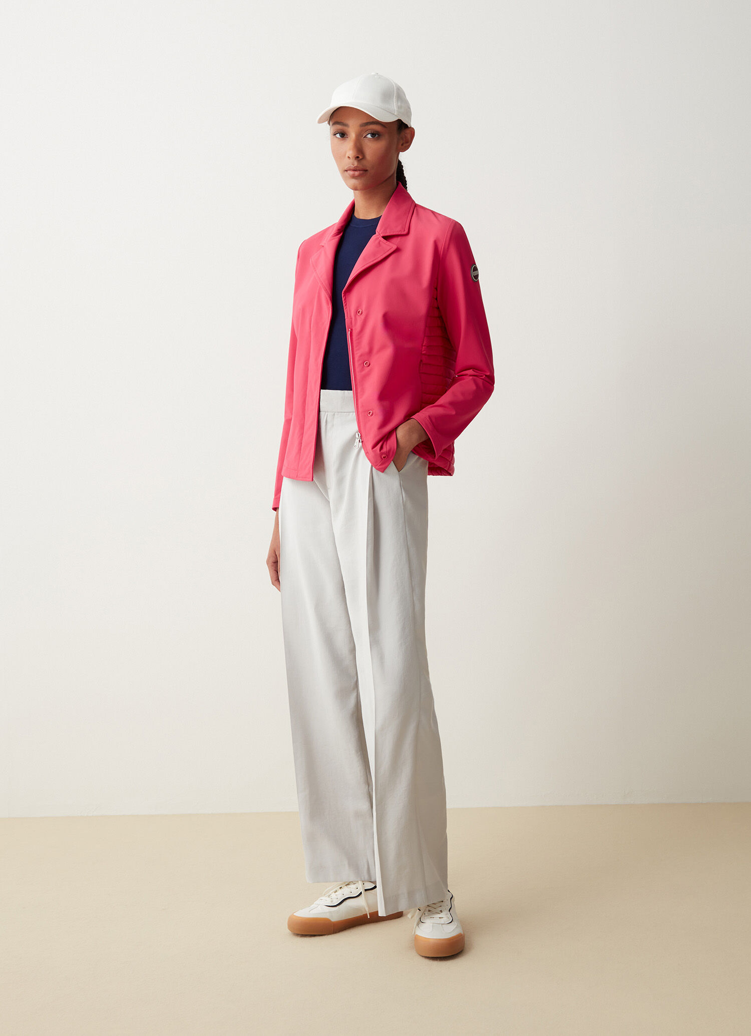 Blazer semiacolchado con mezcla de tejidos