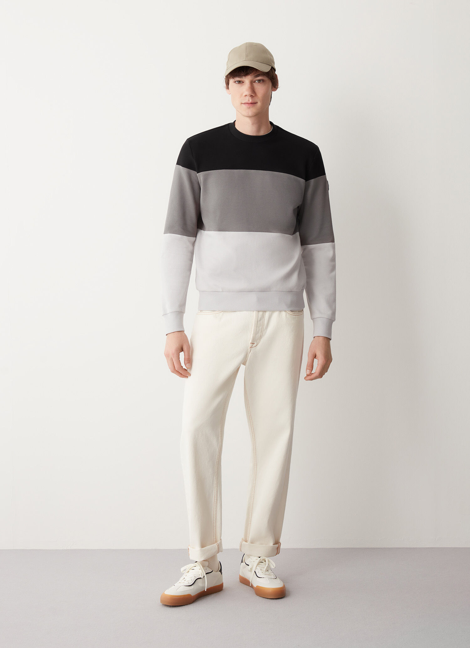 100% cotton piqué round-neck sweatshirt