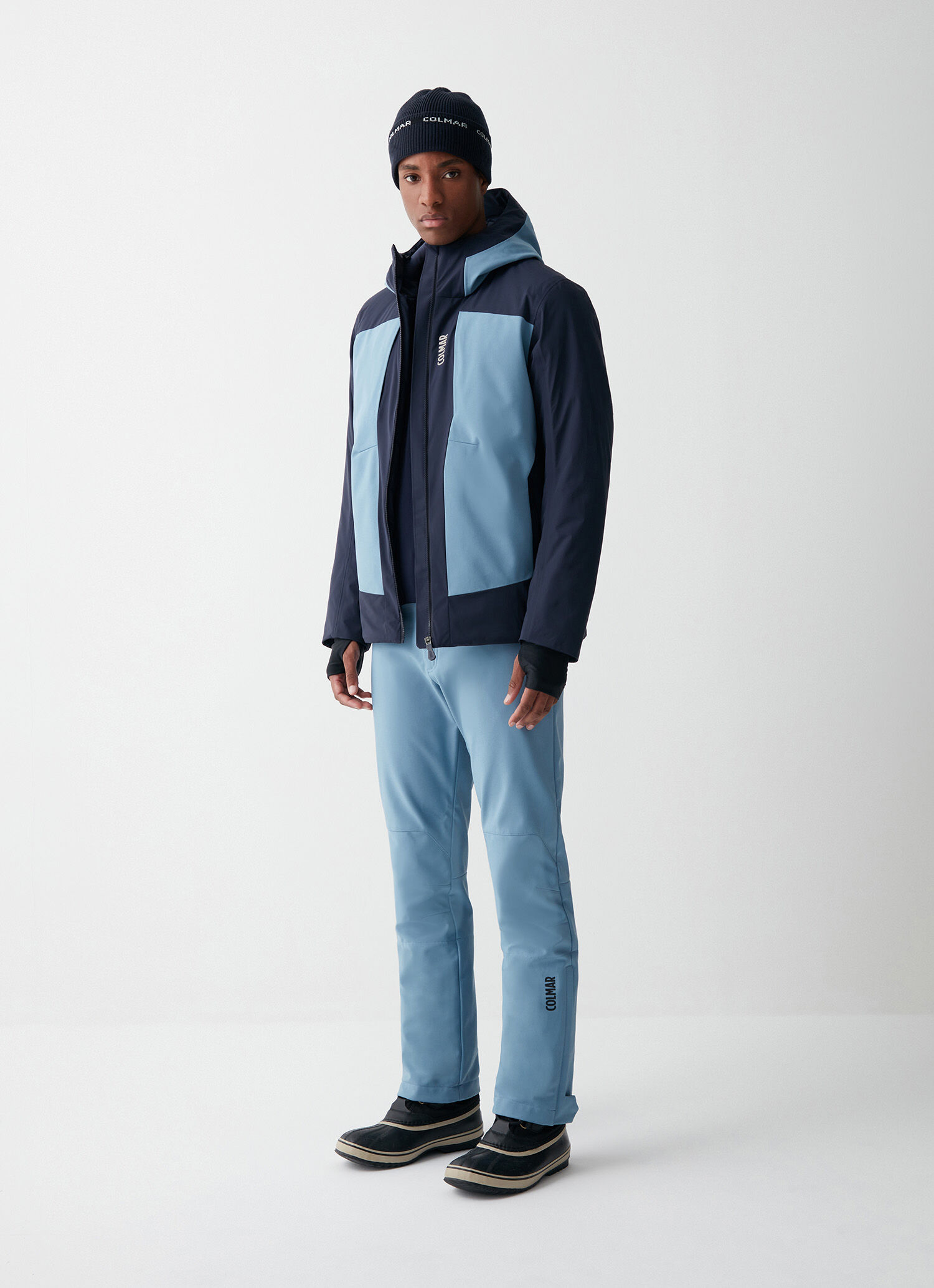 Stretch ski jacket with back pocket
