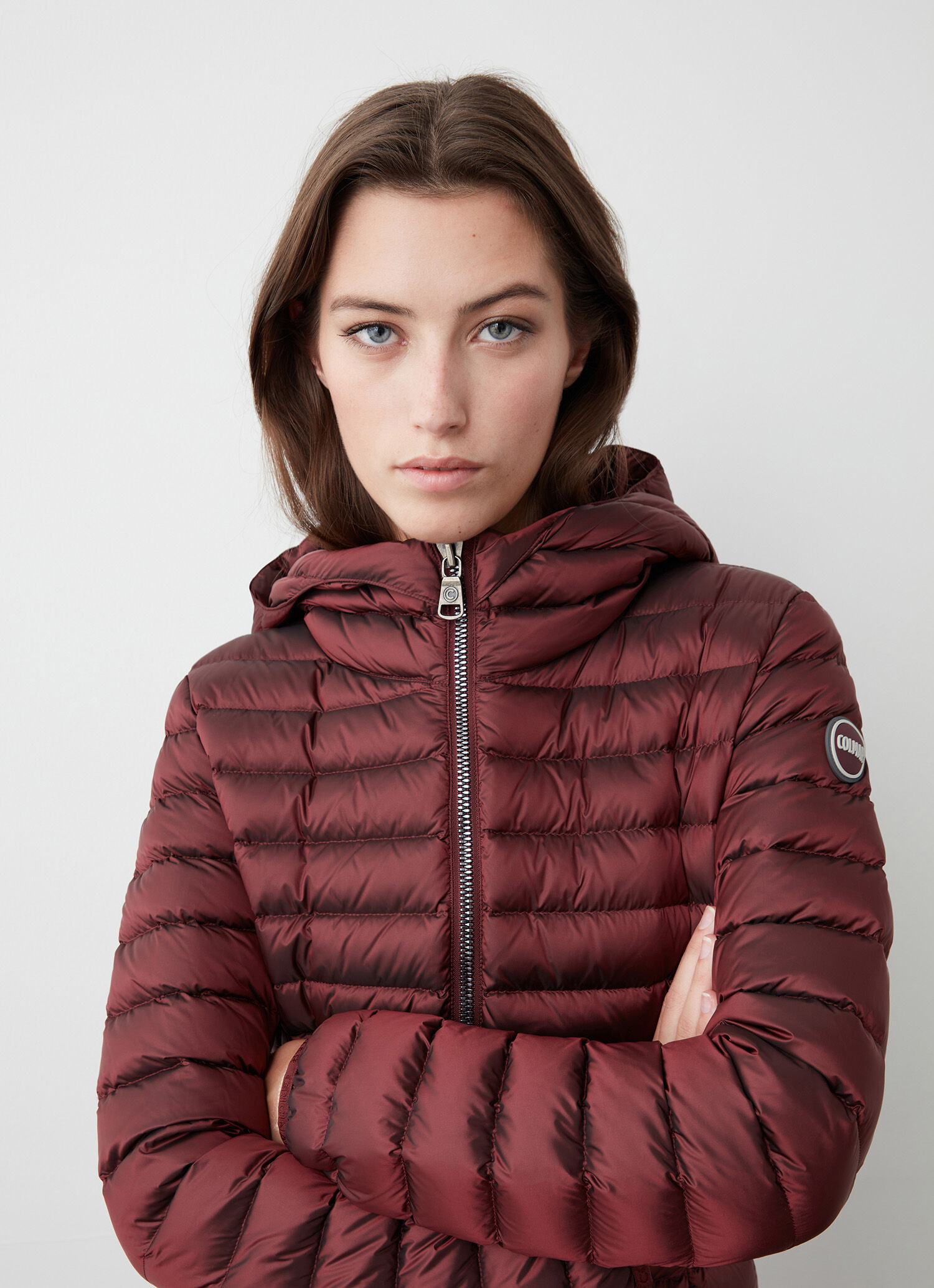 Fitted down jacket with hood