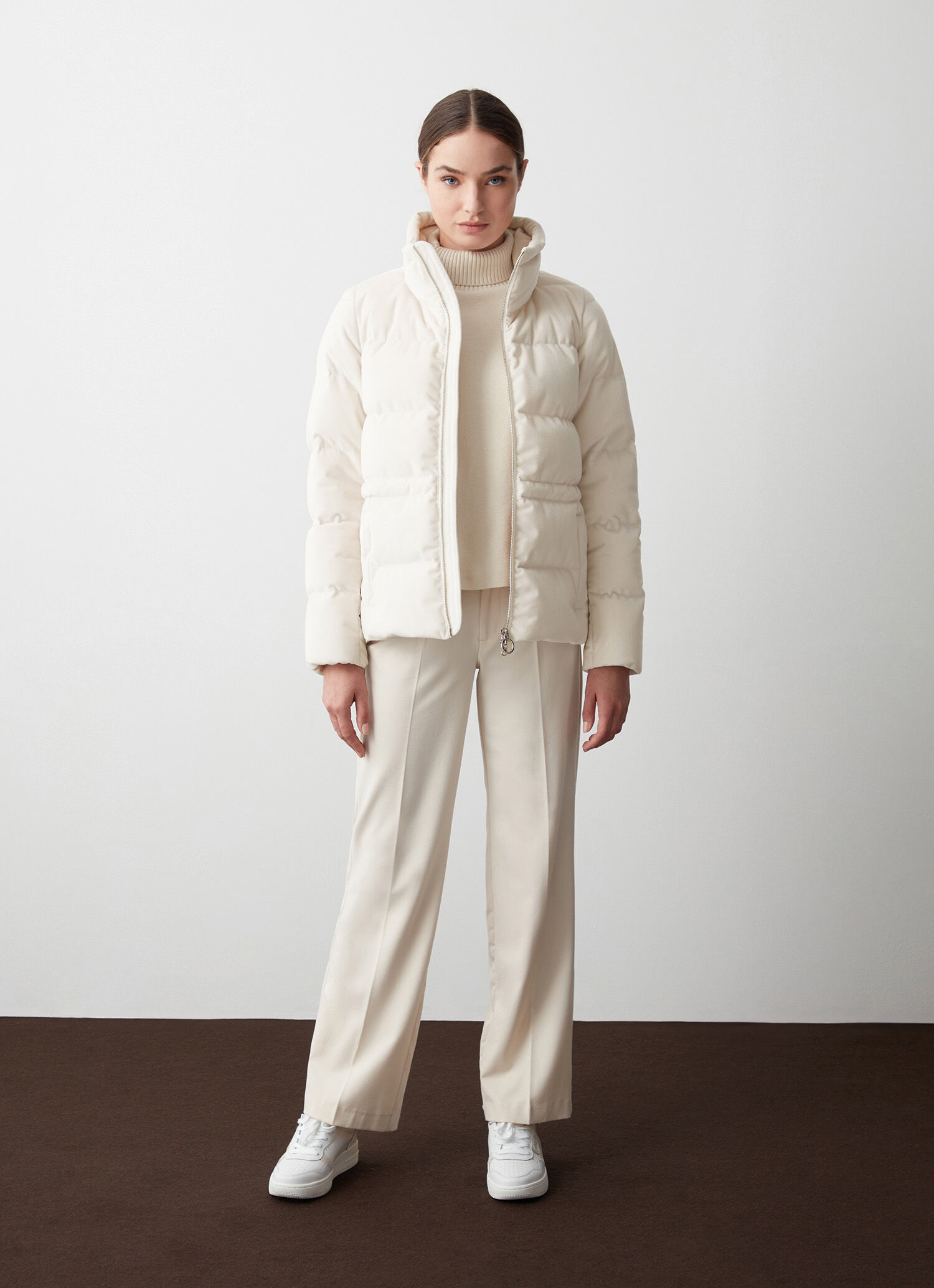 Stretch velvet down jacket