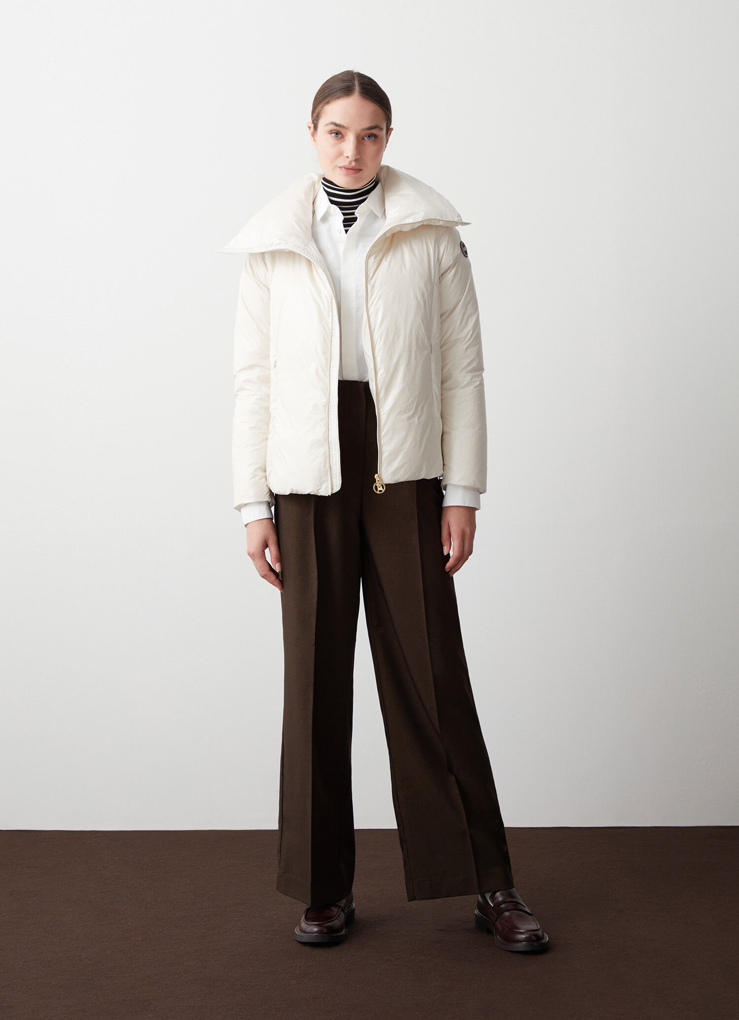 Plumífero efecto mármol con maxicuello