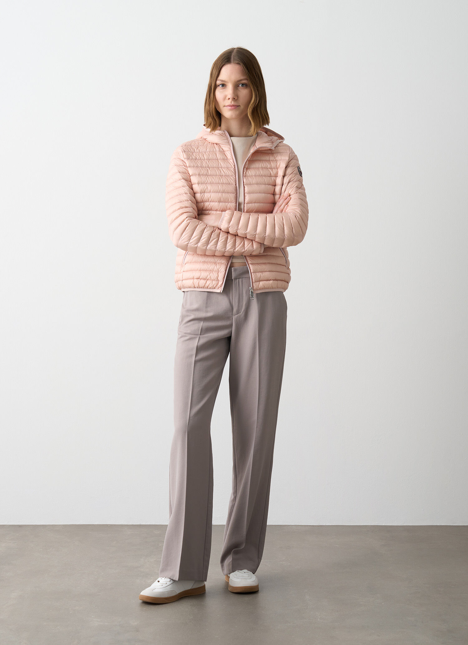 Plumífero con capucha