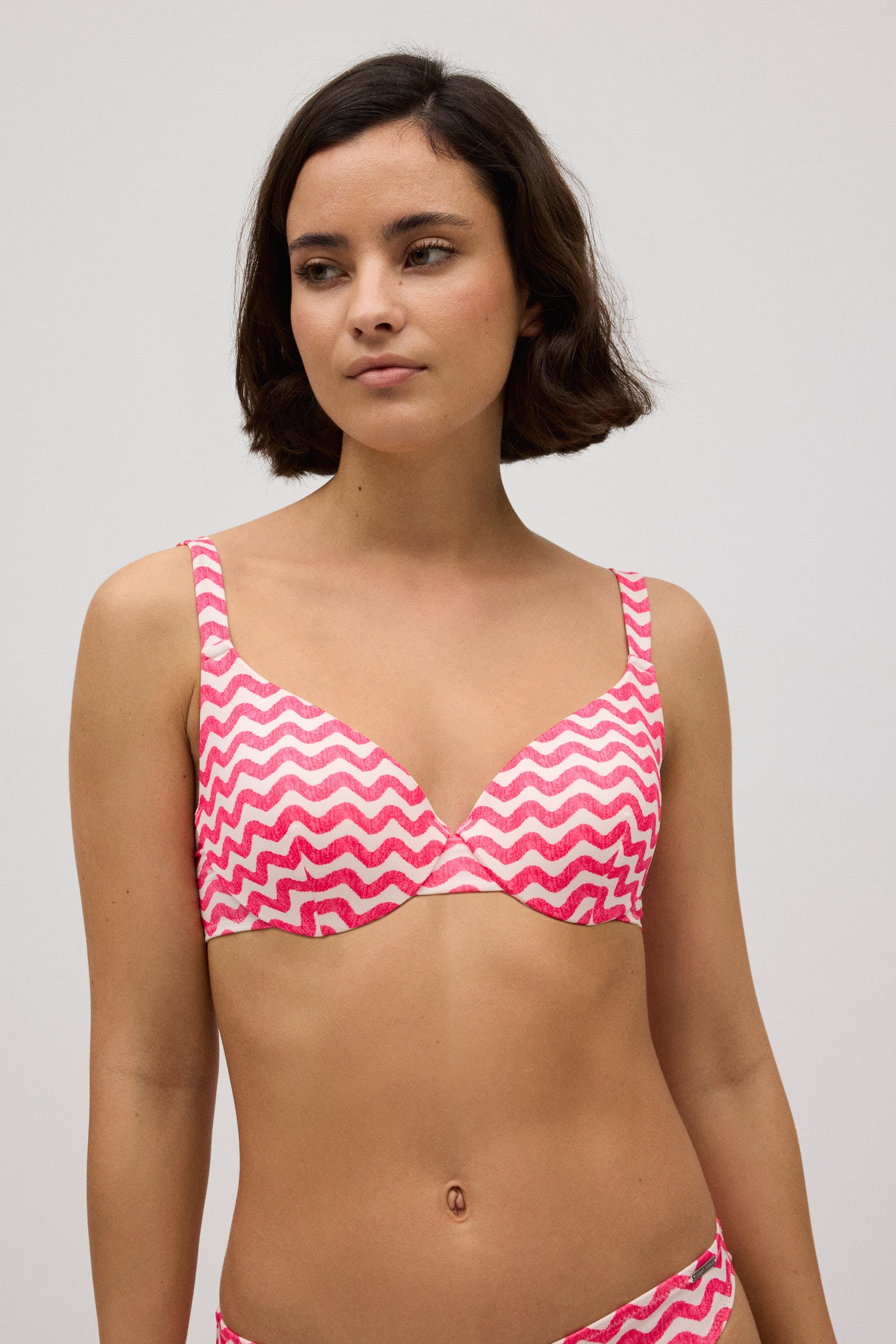 Top bikini ondas tirantes anchos copa C rosa
