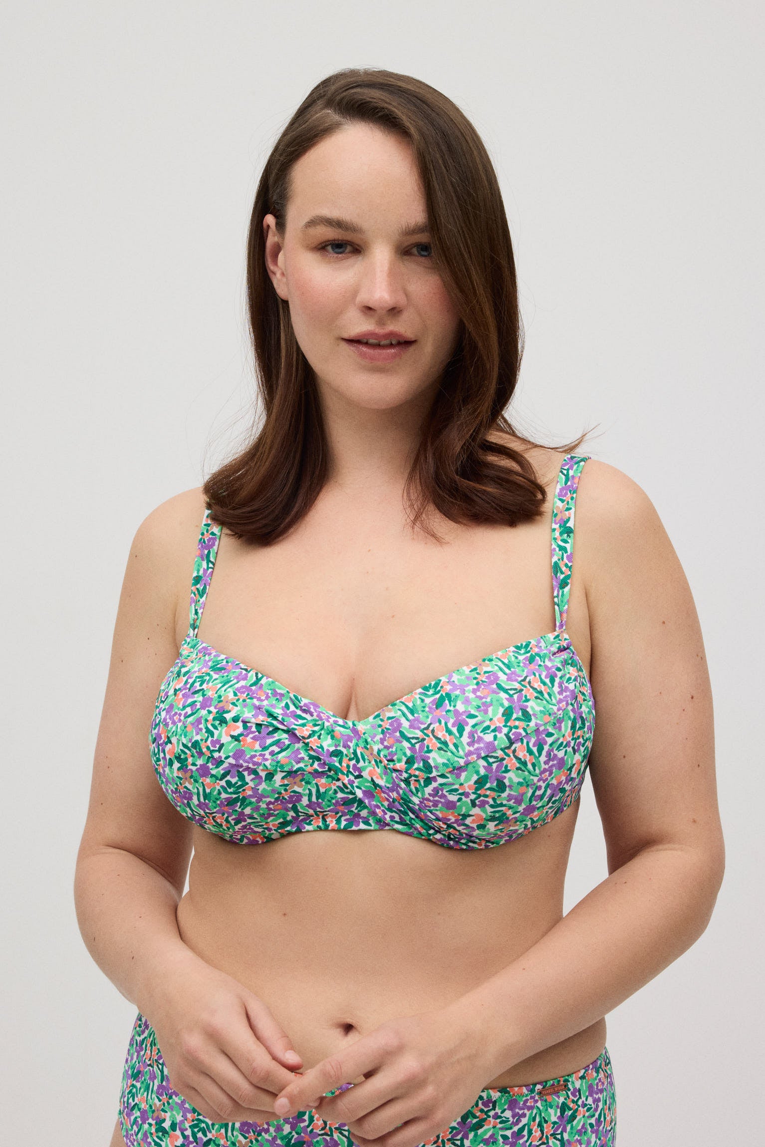 Top bikini reductor contorno regulable estampado copas C y D