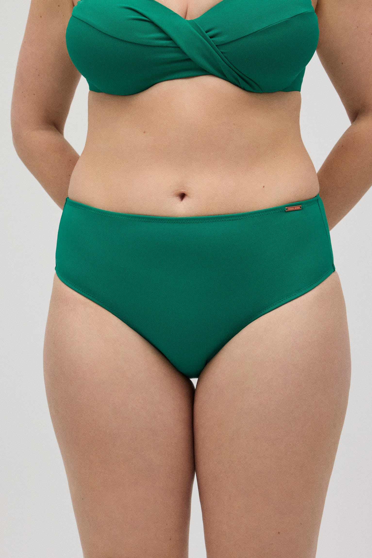 Braga bikini reductora alta micropiqué verde
