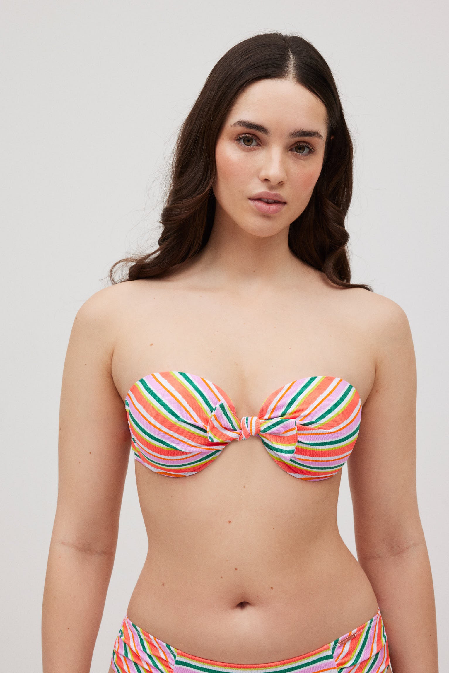 Top bikini estampado de rayas micropiqué copa C
