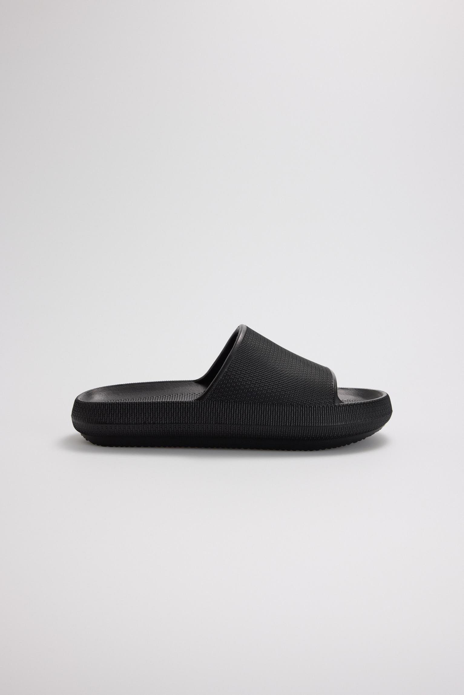 Chanclas de playa antideslizantes ligeras extra comfort negro