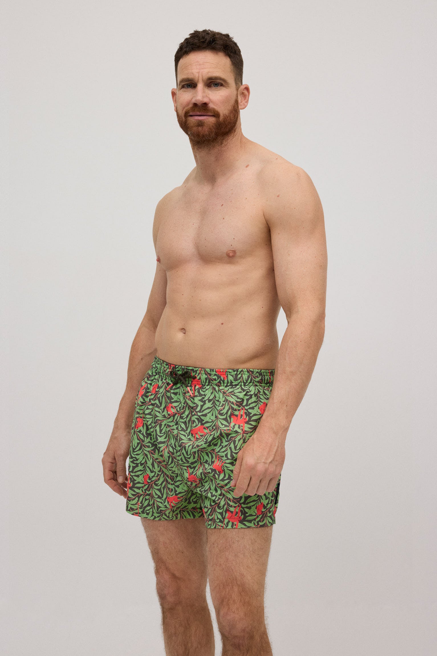 Bañador corto ligero estampado monos