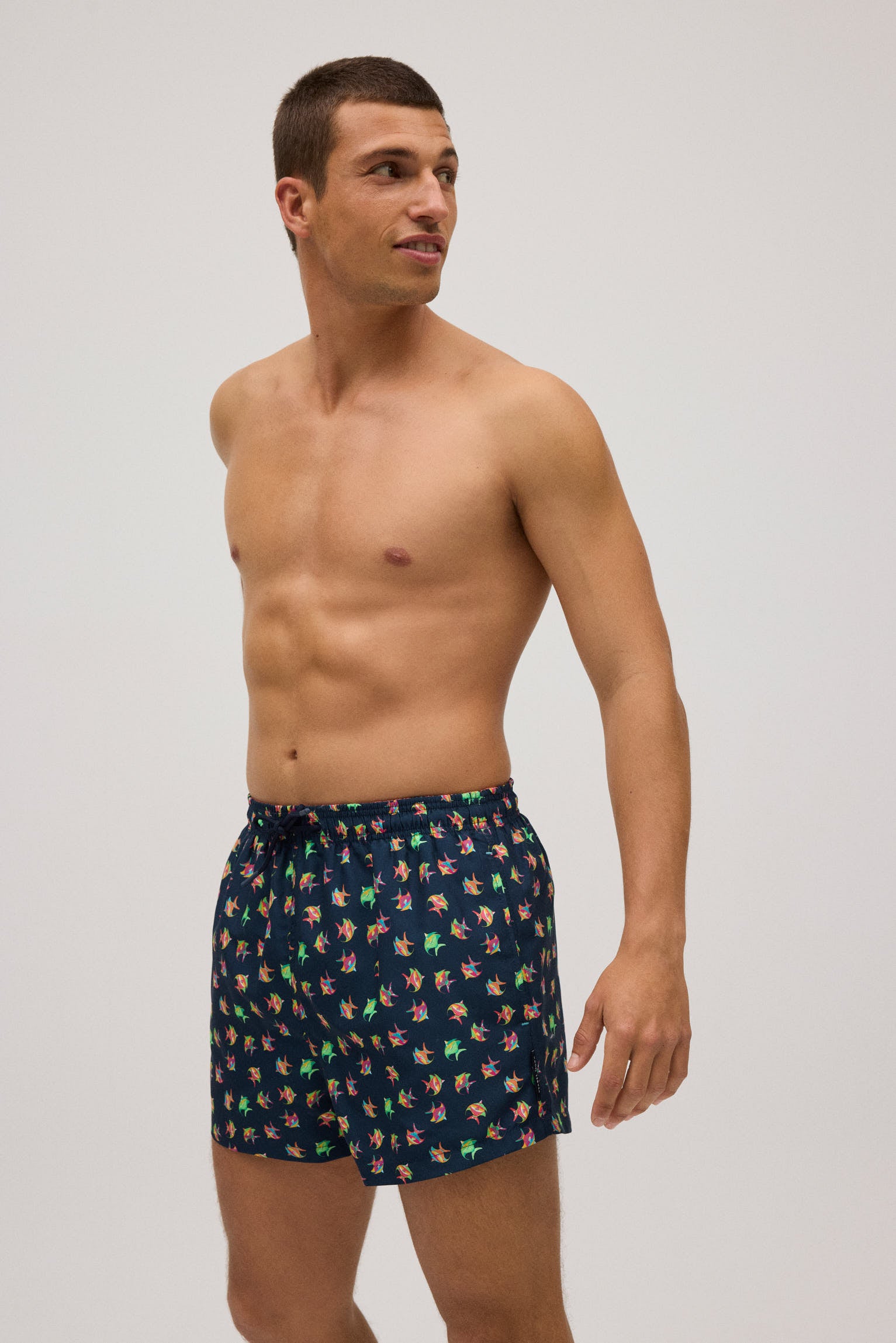 Bañador corto estampado peces marino