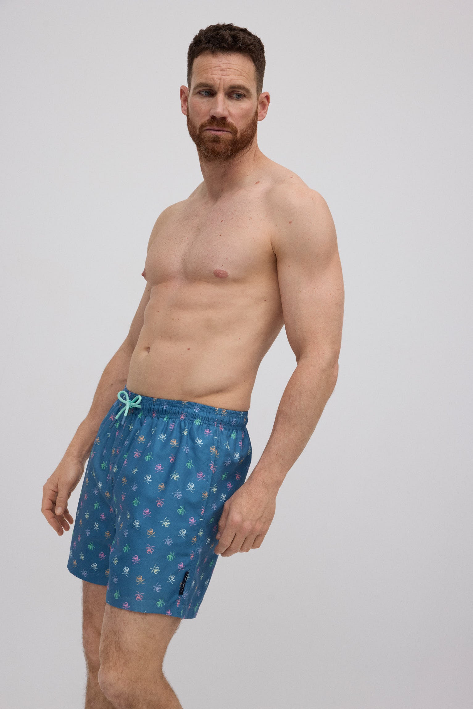 Bañador medio estampado pirata