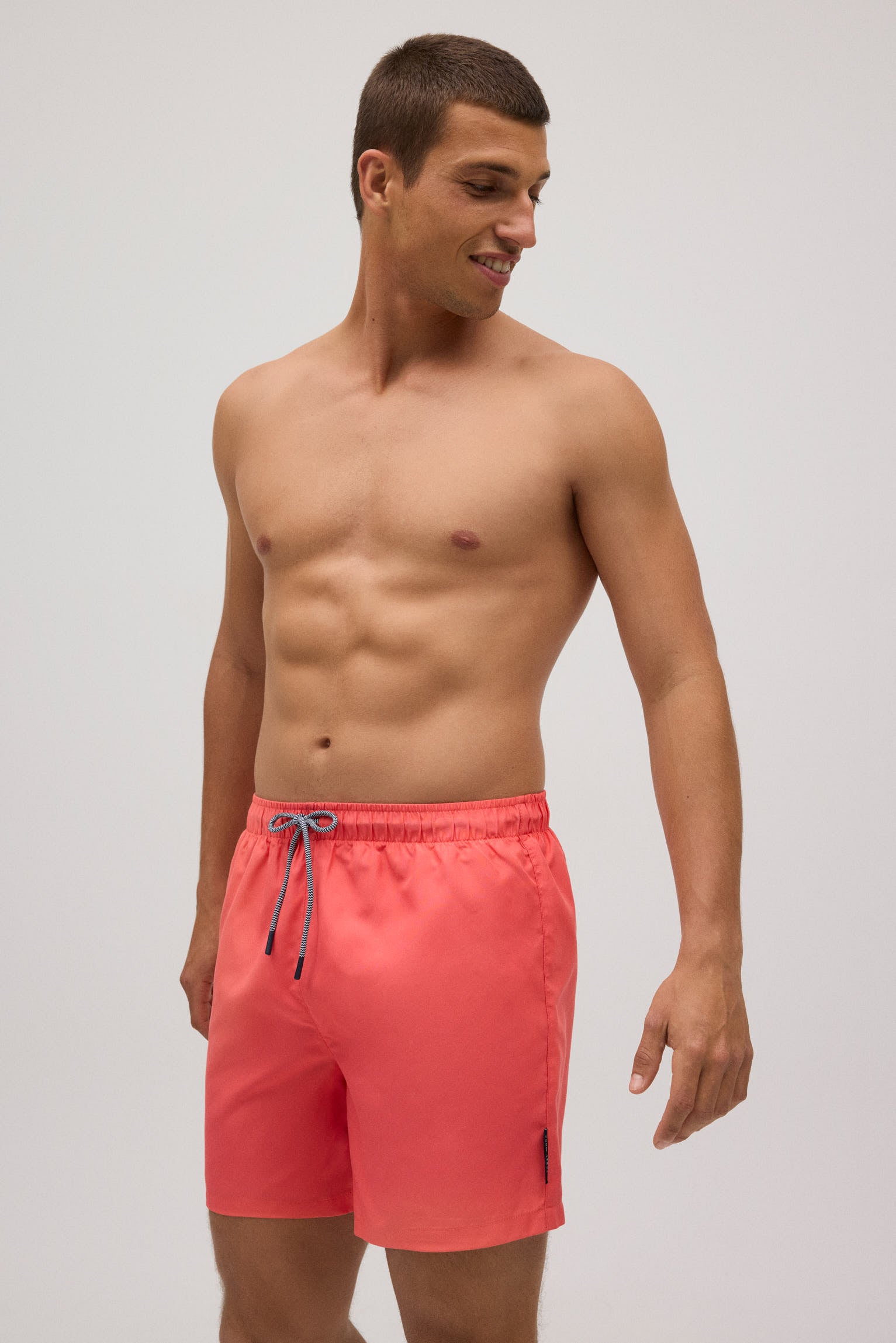 Bañador medio básico coral