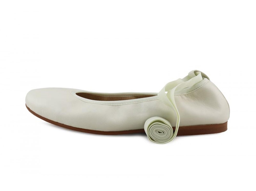 Bailarina piel beige elástico y cintas Jeromin