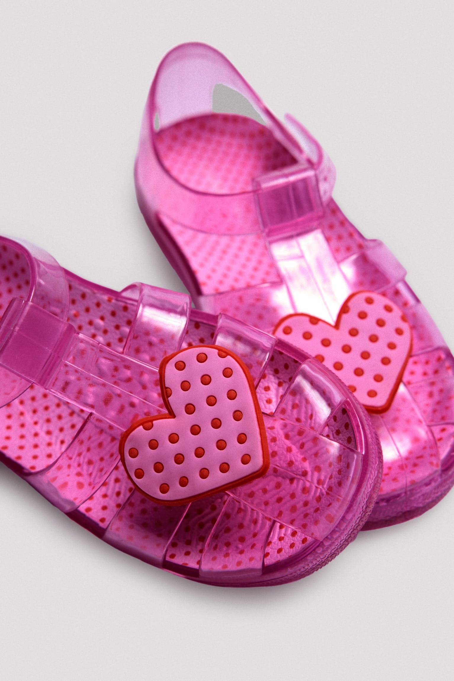 Cangrejeras de playa niña detalle corazón