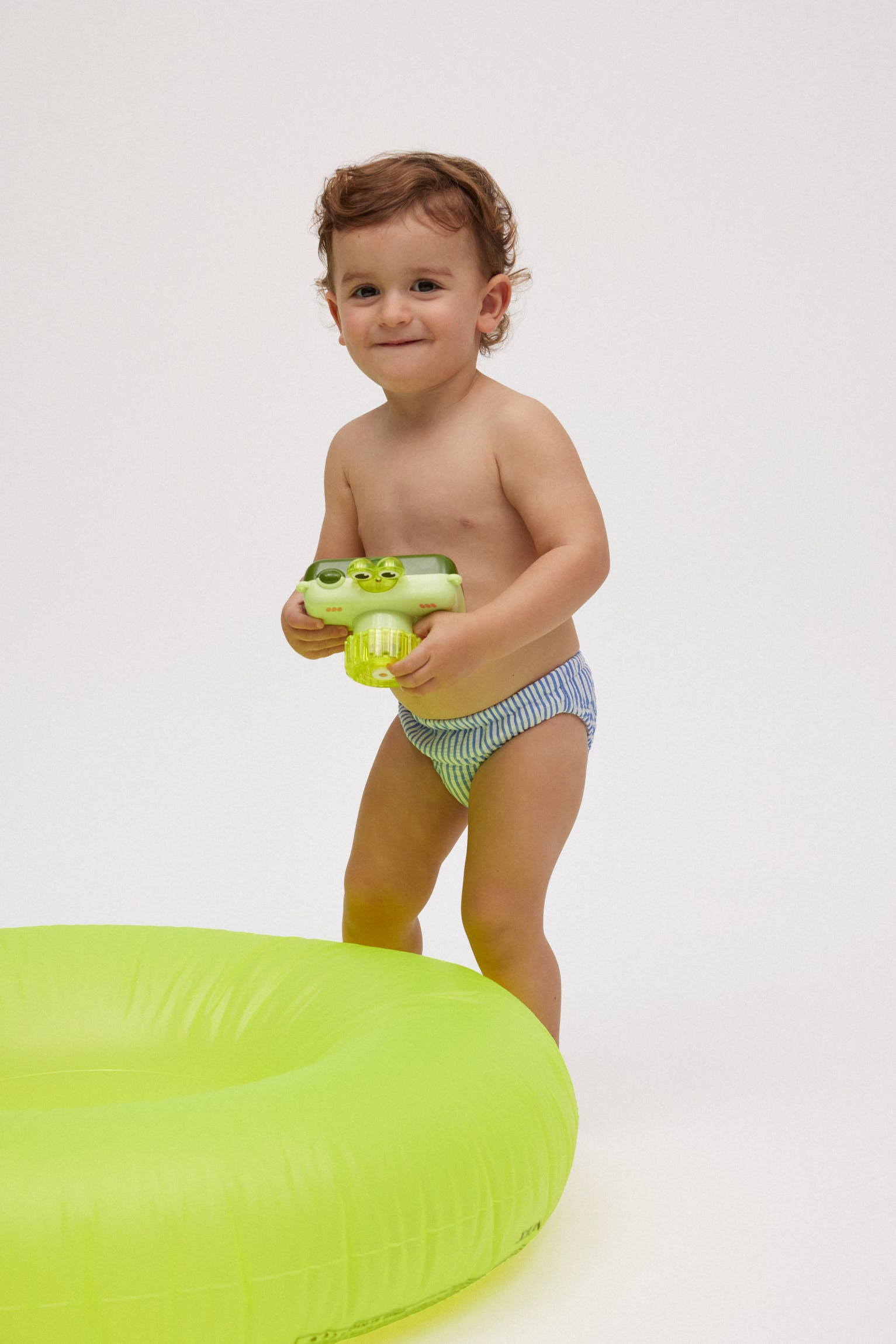 Bañador culetín antifugas bebé rayas azules con textura