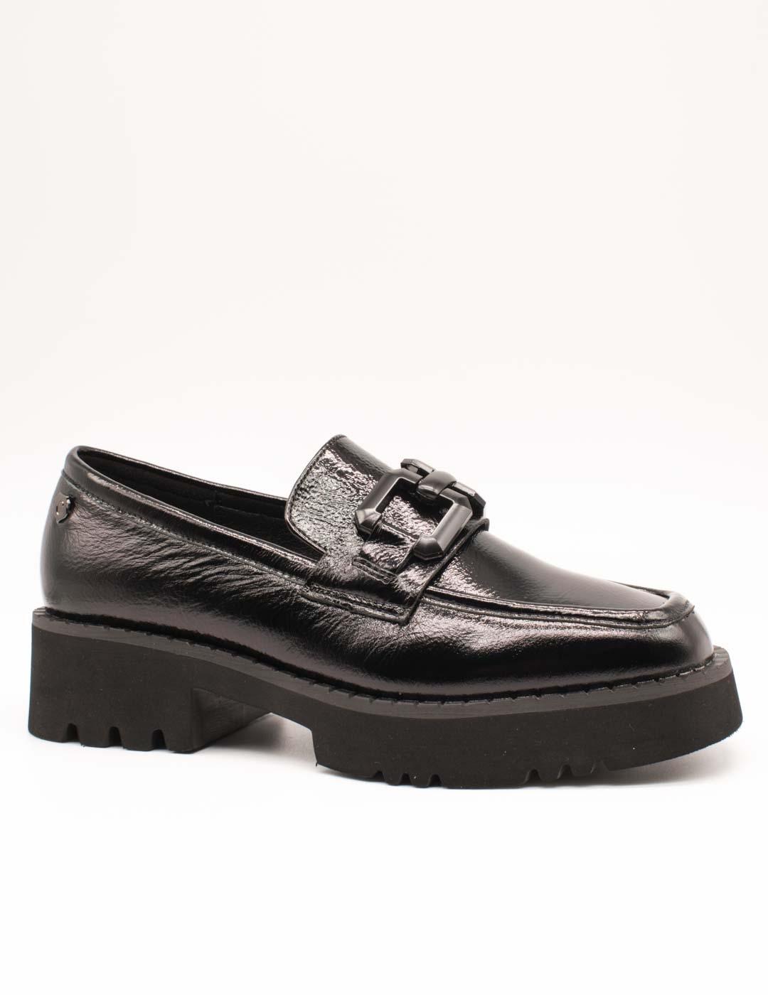 Zapato Carmela 161124 Charol Napa Negro de Mujer