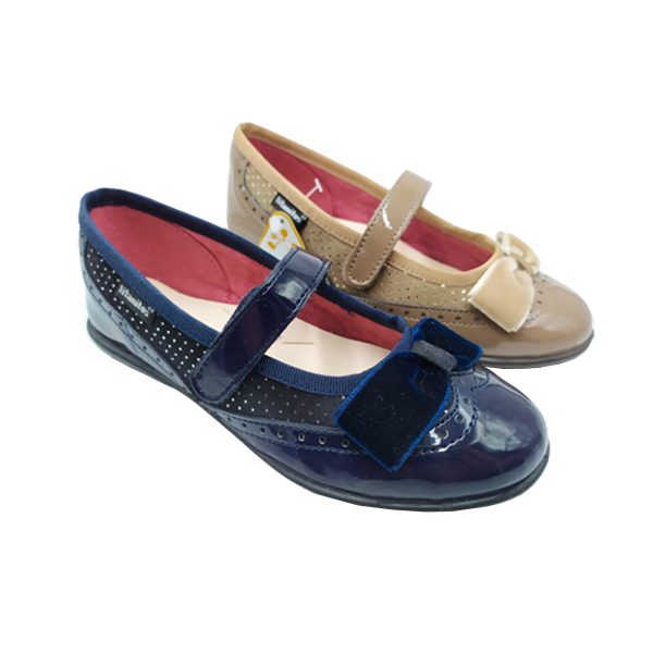 Bailarina de charol y lazo de terciopelo Titanitos