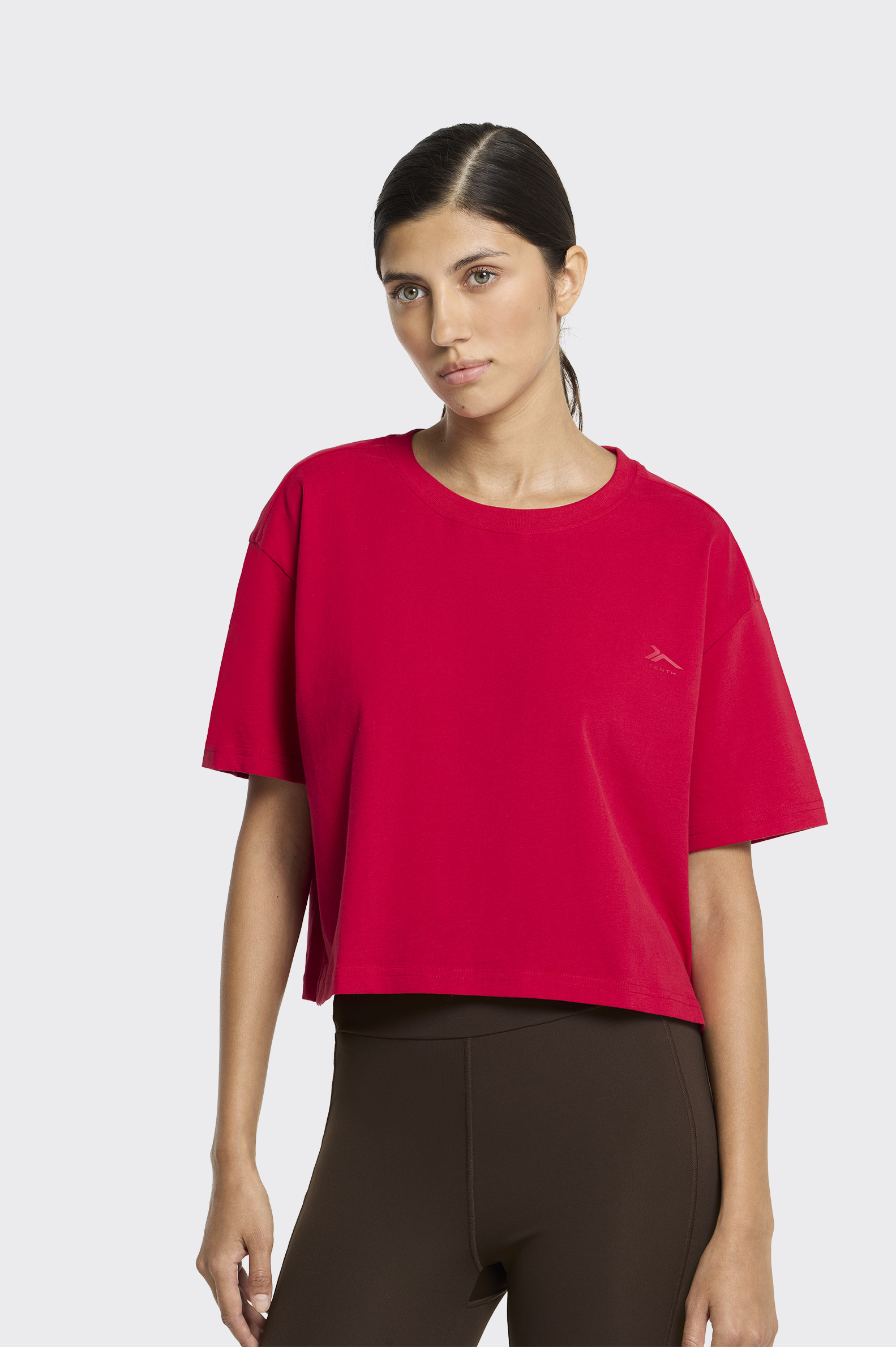 CAMISETA ESSENTIALS Tenth CROP MUJER