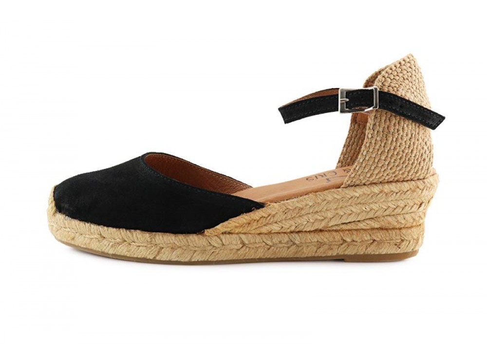 Alpargata cerrada en serraje negro con cuña y hebilla Carla Pepa&Cris