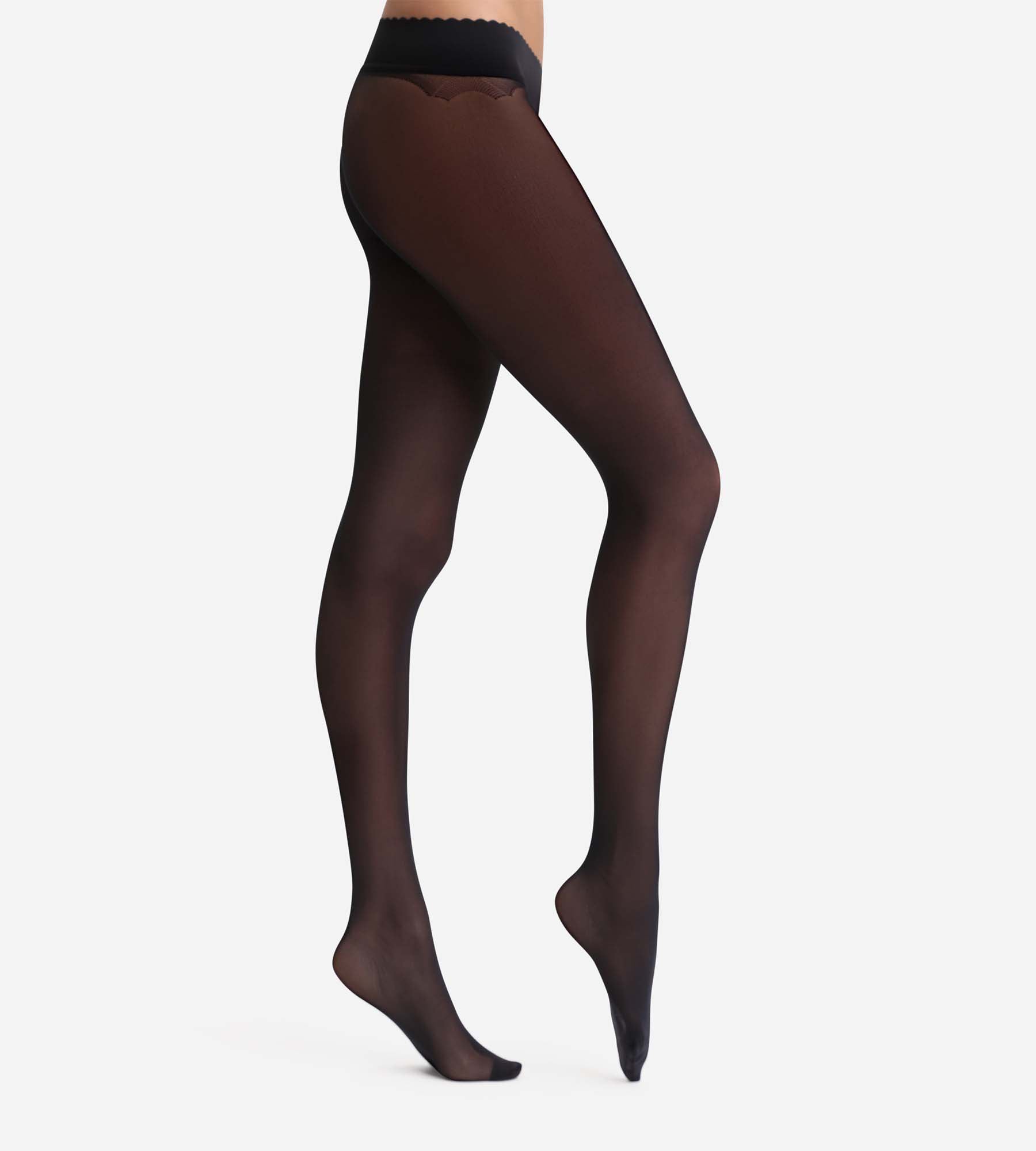 Panti semi opaco sensación nude Body Touch 30D