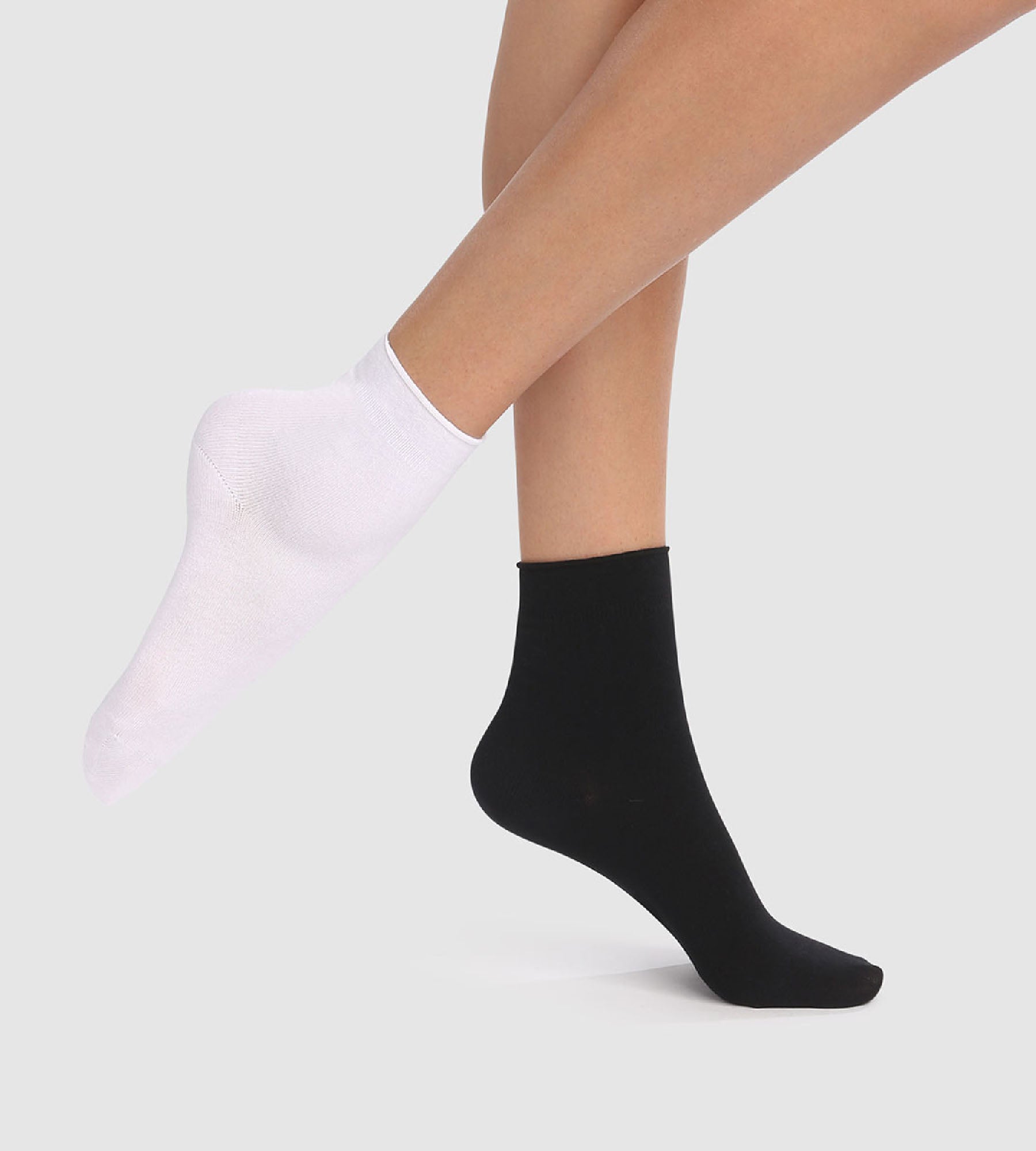 Pack de 2 pares de calcetines modal mujer negros y blancos Dim Modal