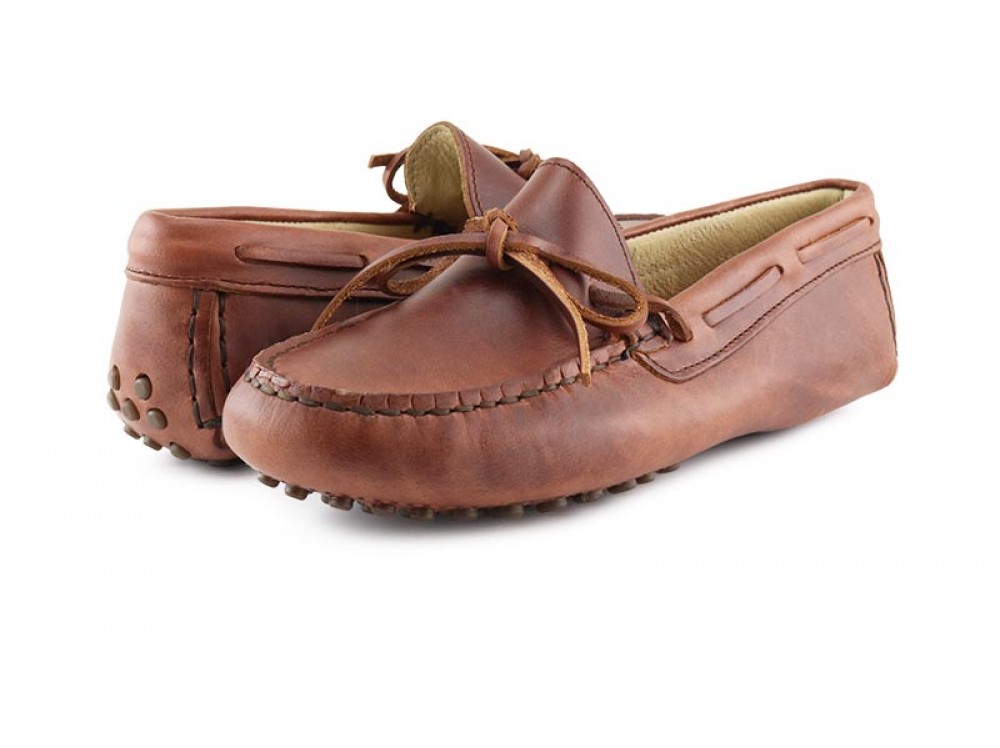 Mocasín piel marrón con lazo y tacos Jeromín