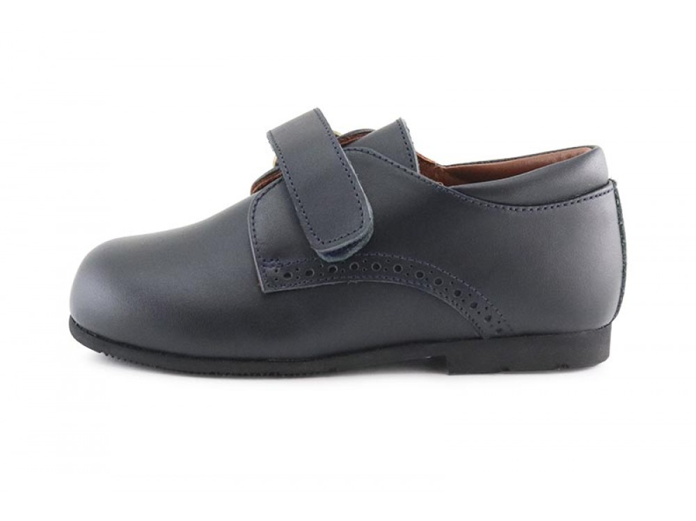 Zapato velcro en piel azul picado K4290 Jeromín