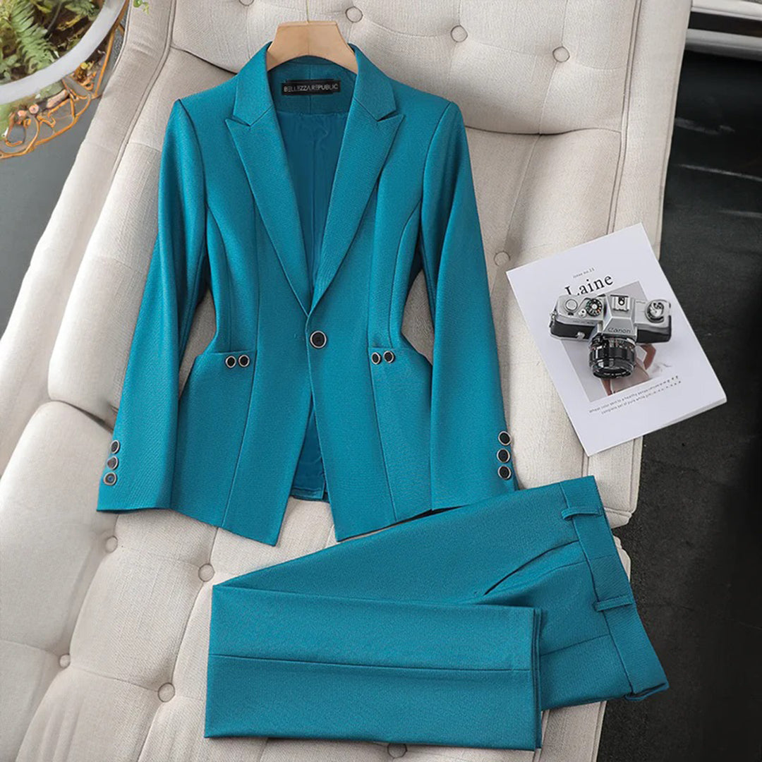 Conjunto Elegante de Blazer y Pantalones LAURA
