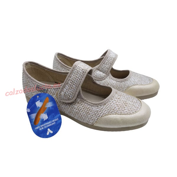 Mercedita señora de rafia por Garrido Muro