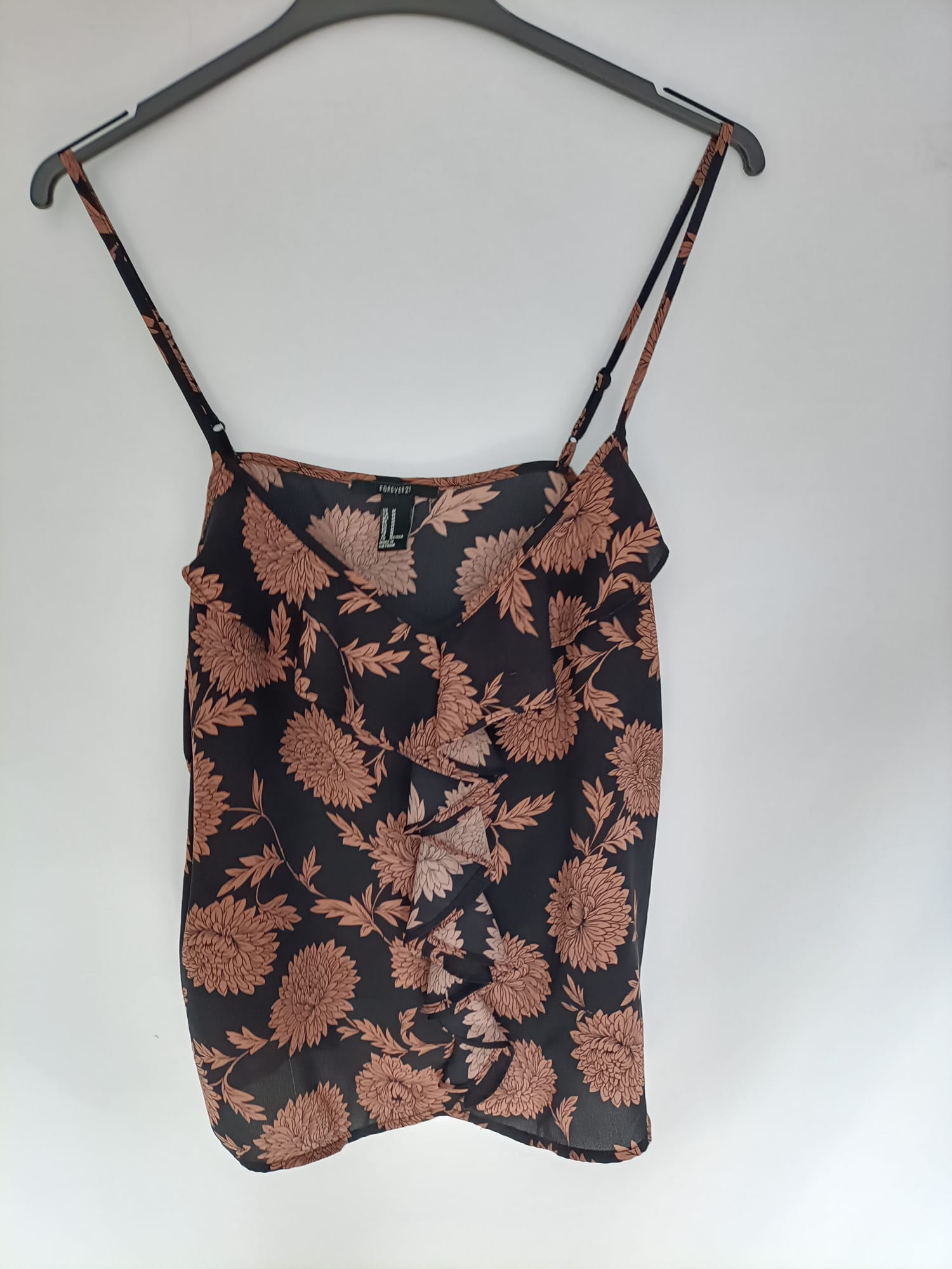 FOREVER21. Top negro flores T.m