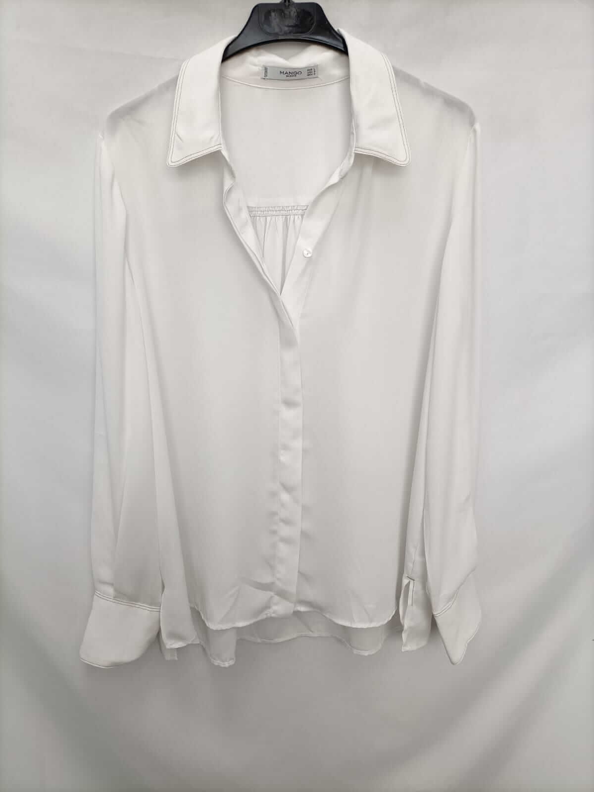 MANGO. Blusa blanca fluida T. l