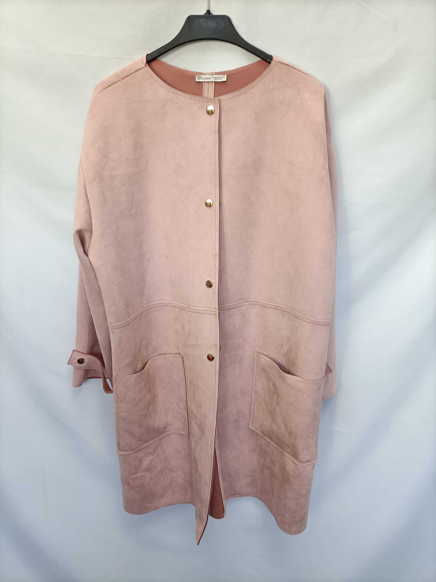ZARA.Abrigo neopreno rosa T.XL (tara)
