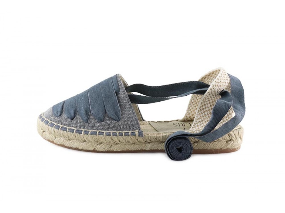 Alpargata con cintas empeine gris lavado Pepa y Cris