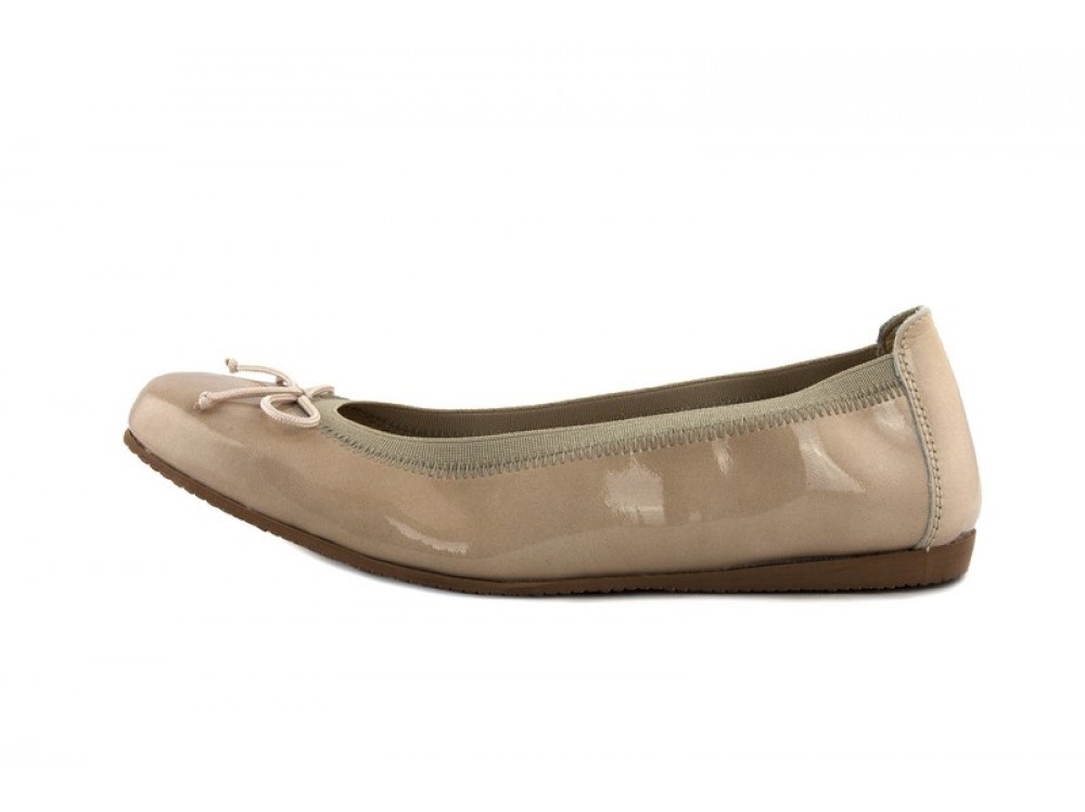 Bailarina charol nude con elástico y lazo Jeromín