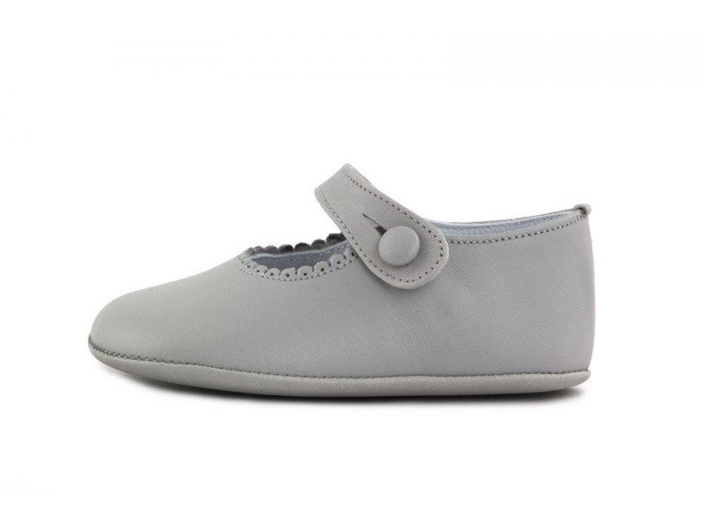 Merceditas de cuna piel gris con botón Jeromín