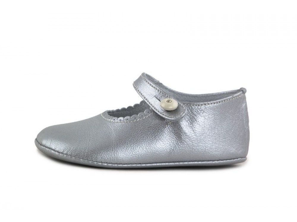 Merceditas de cuna piel plateada con botón Jeromín