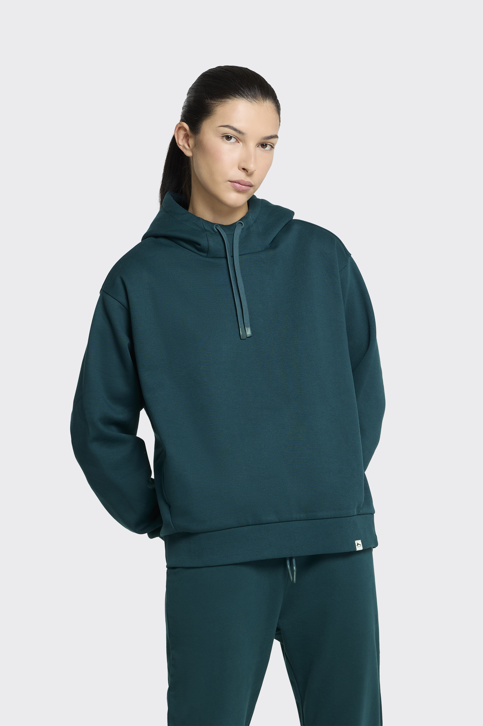 SUDADERA ESSENTIALS Tenth CUELLO CHIMENEA MUJER