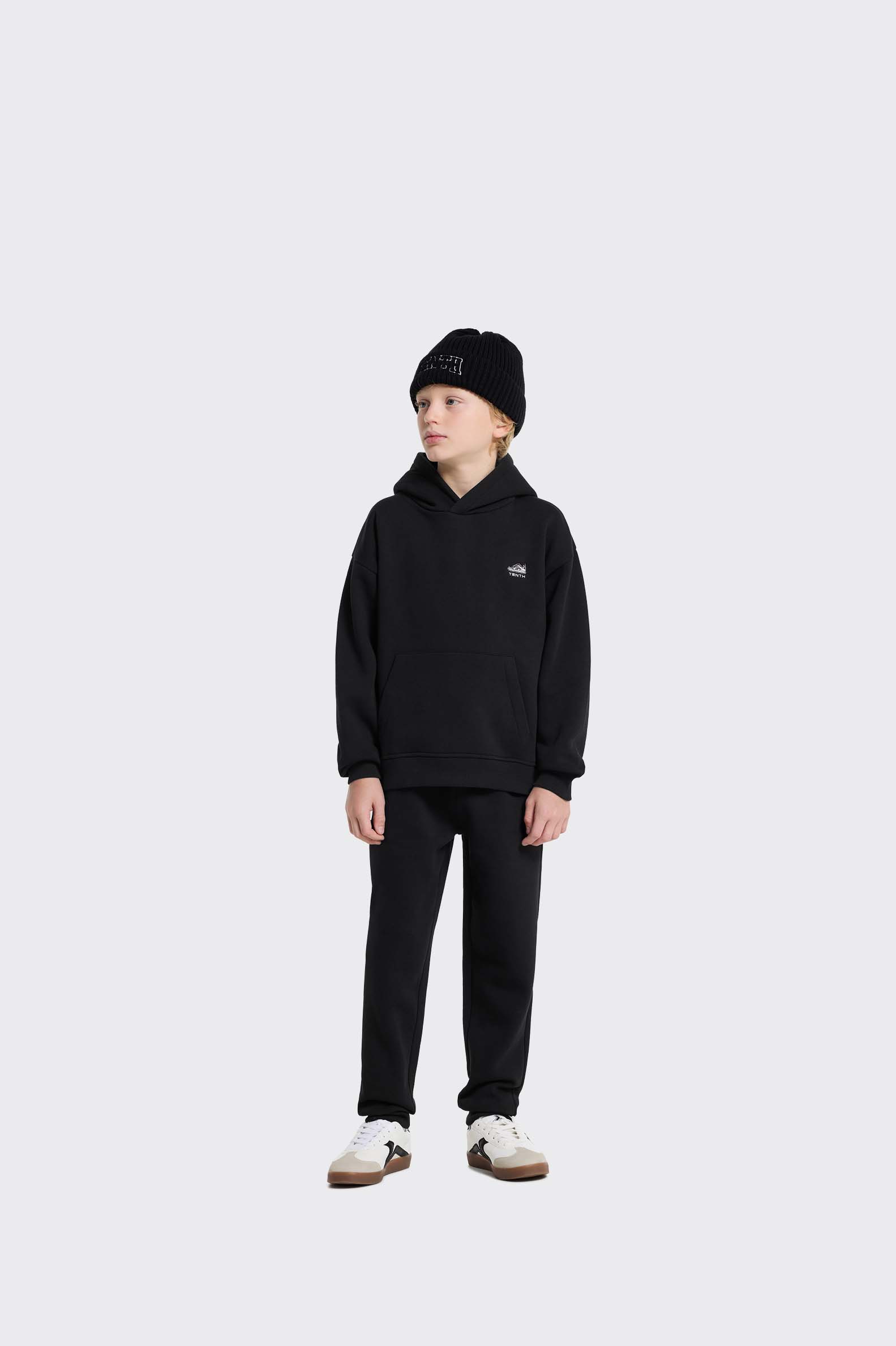 SUDADERA ESSENTIALS Tenth HOODIE NIÑO