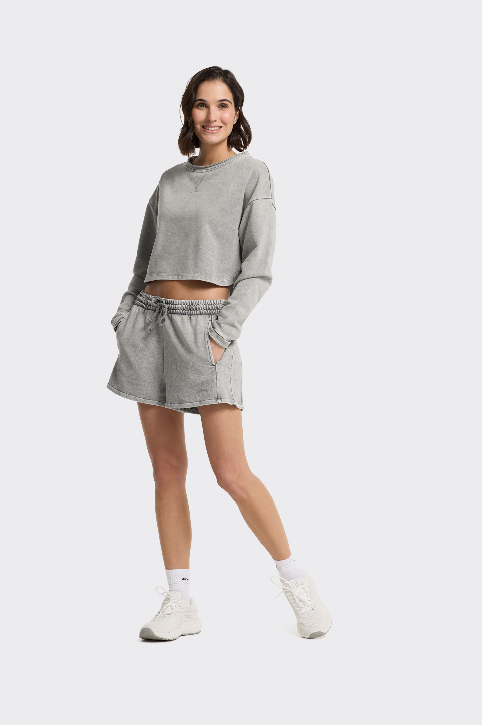 SUDADERA ESSENTIALS Tenth LAVADA MUJER