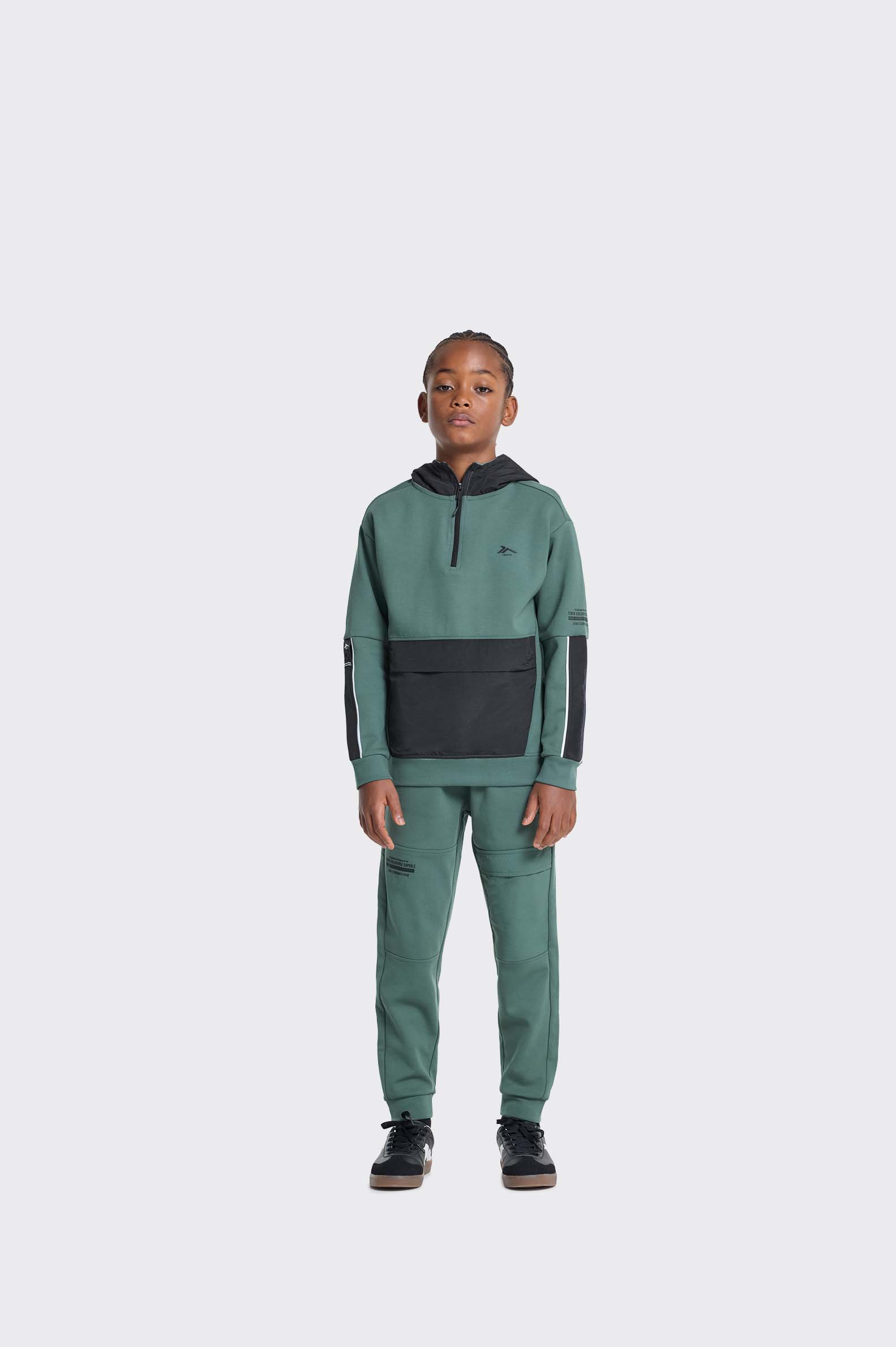 SUDADERA EXCLUSIVES Tenth TEJIDOS COMBINADOS NIÑO