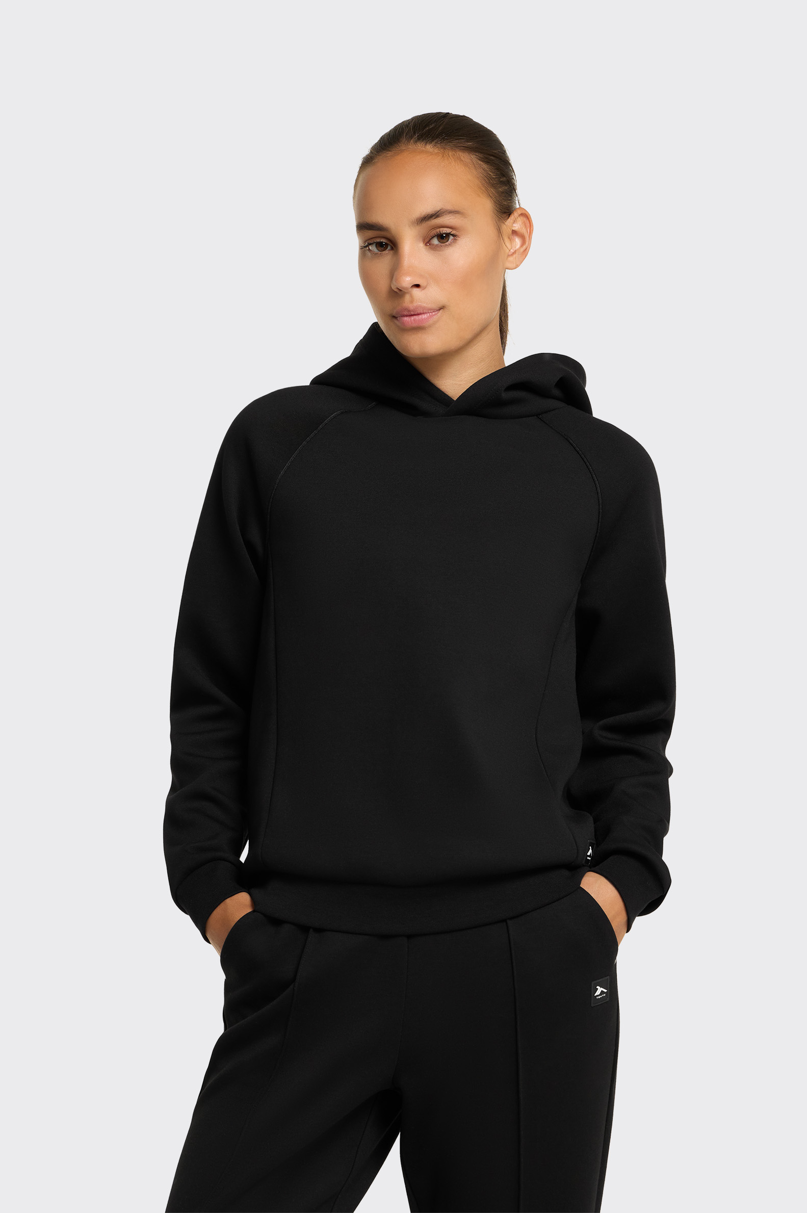 SUDADERA TRAINING Tenth CAPUCHA HIGH TECH PRO MUJER