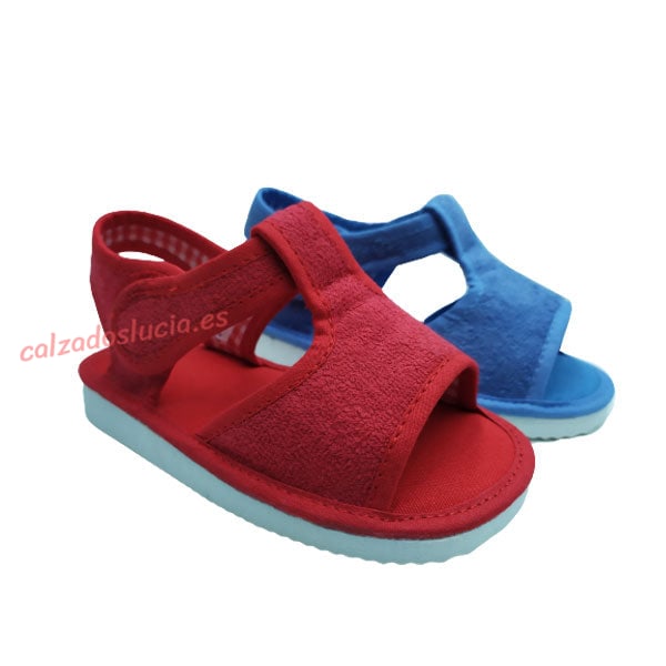 Zapatilla casa de rizo para bebé