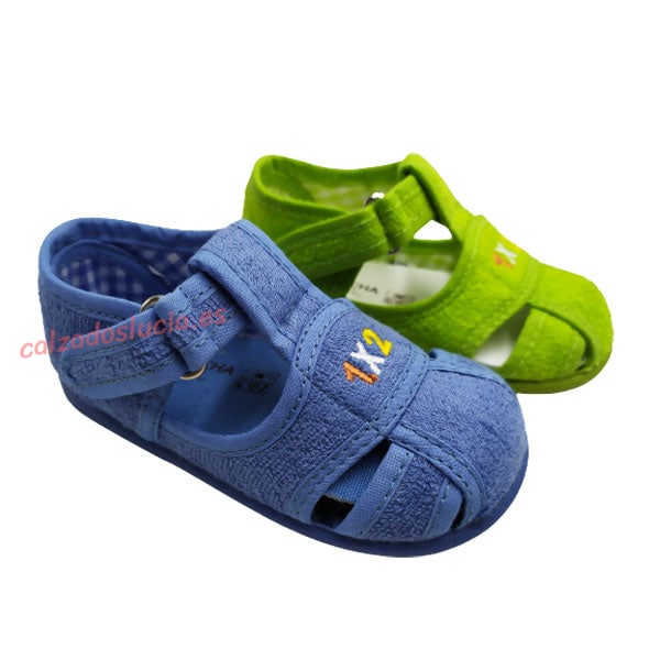 Sandalia de casa en rizo punta cerrada V-B